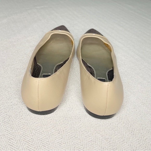 White House Black Market Tan Snakeskin Leather Pointy Toe Flats Shoes 8.5 - Picture 7 of 10